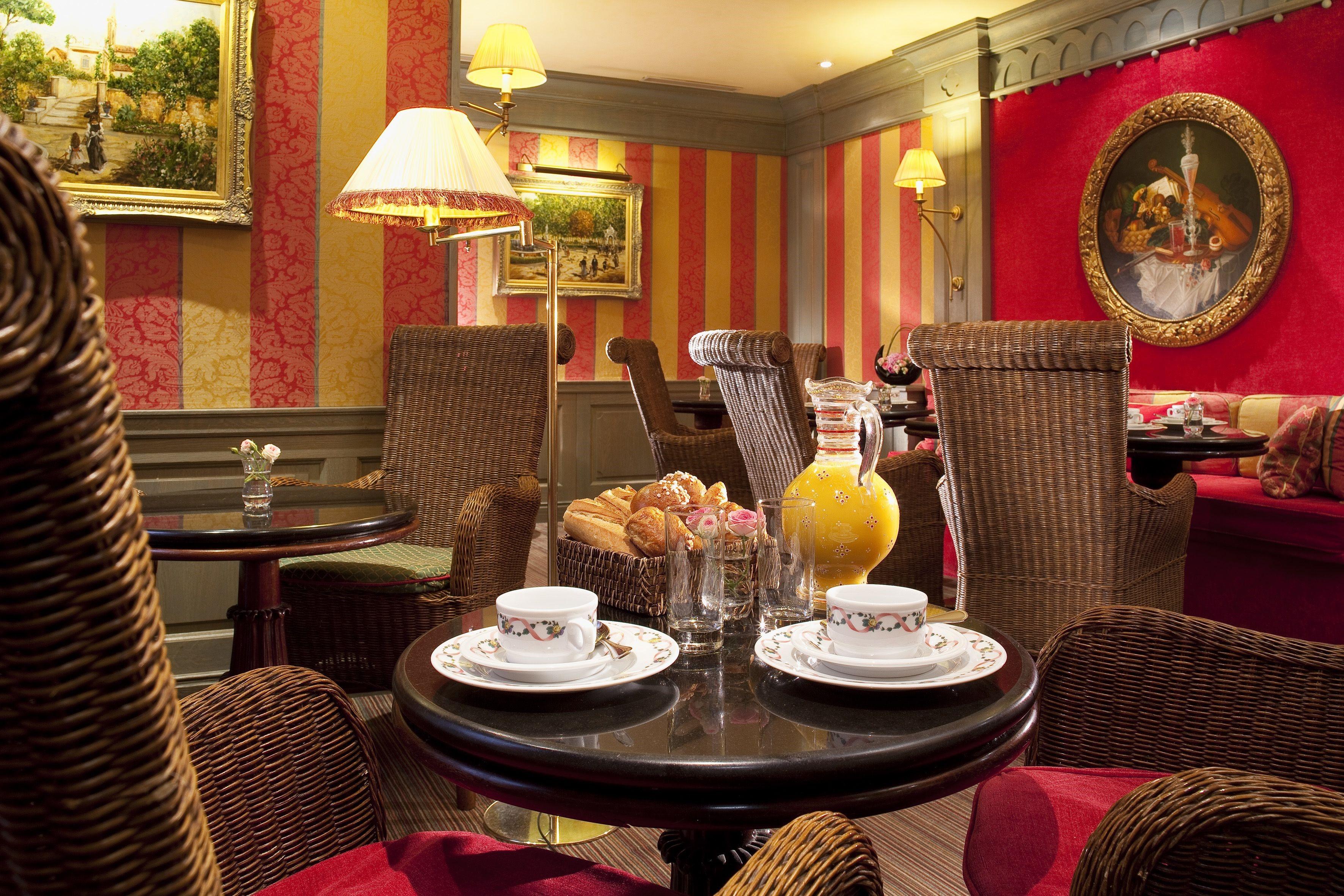 Hotel Chambiges Elysées Paris