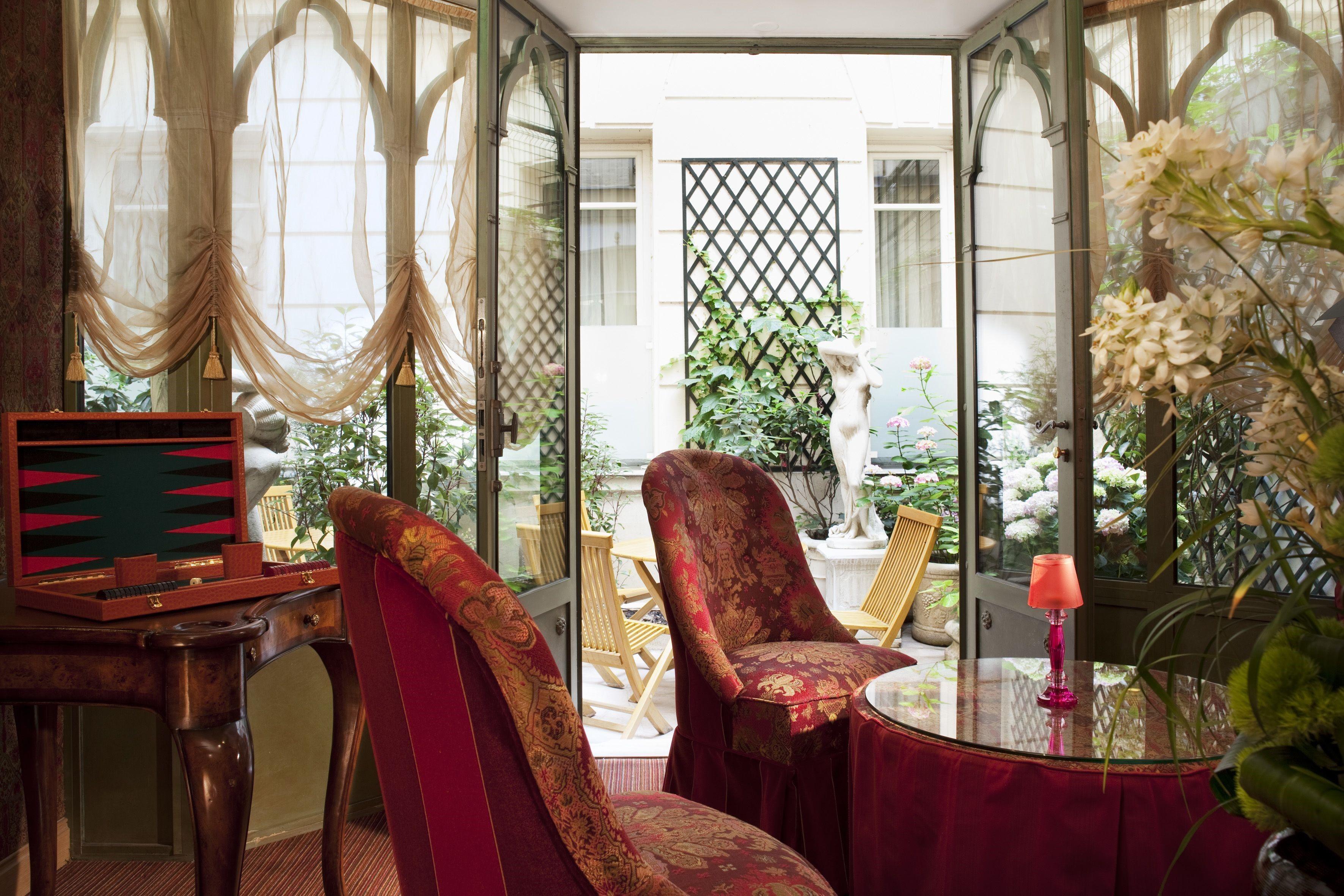 Hotel Chambiges Elysées Paris