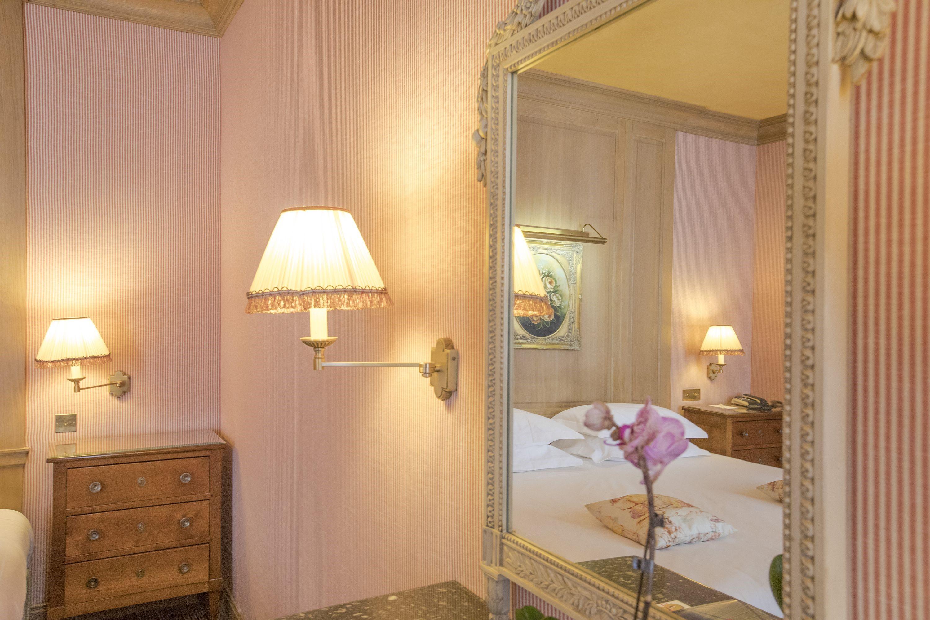 Chambiges Elysées Hotel Paris
